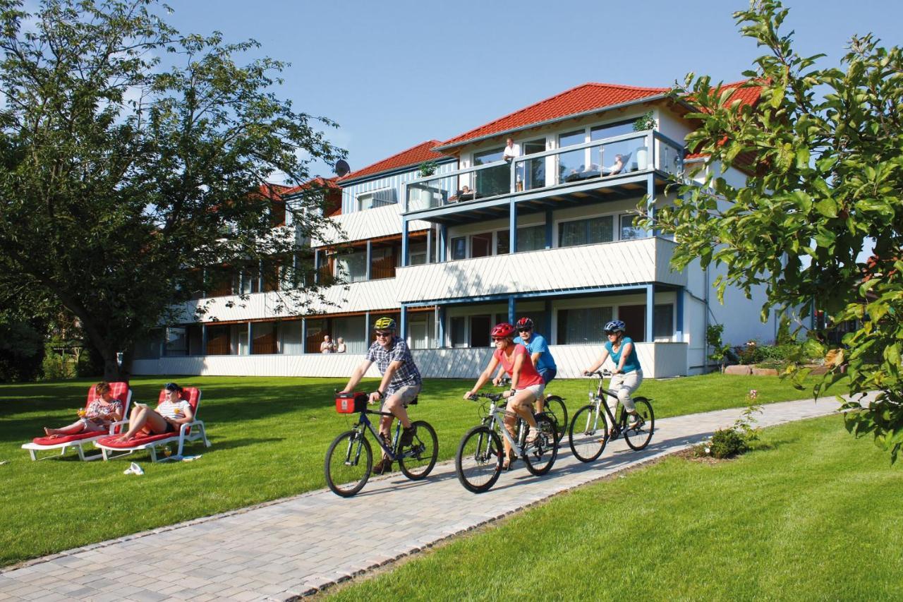 Hotel & Restaurant Kronenhof Am Weser-Radweg オーバーヴェーザー エクステリア 写真