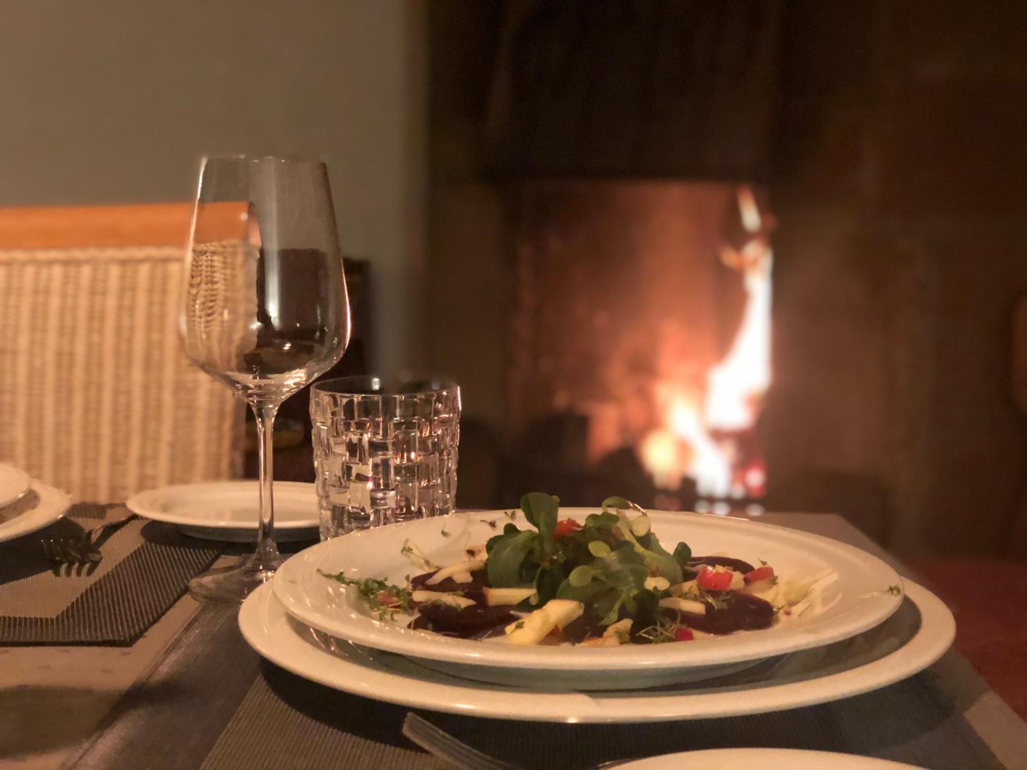 Hotel & Restaurant Kronenhof Am Weser-Radweg オーバーヴェーザー エクステリア 写真